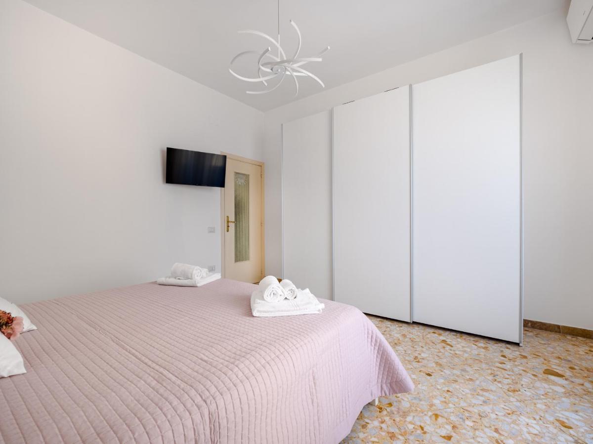 Enea - De Vivo Realty